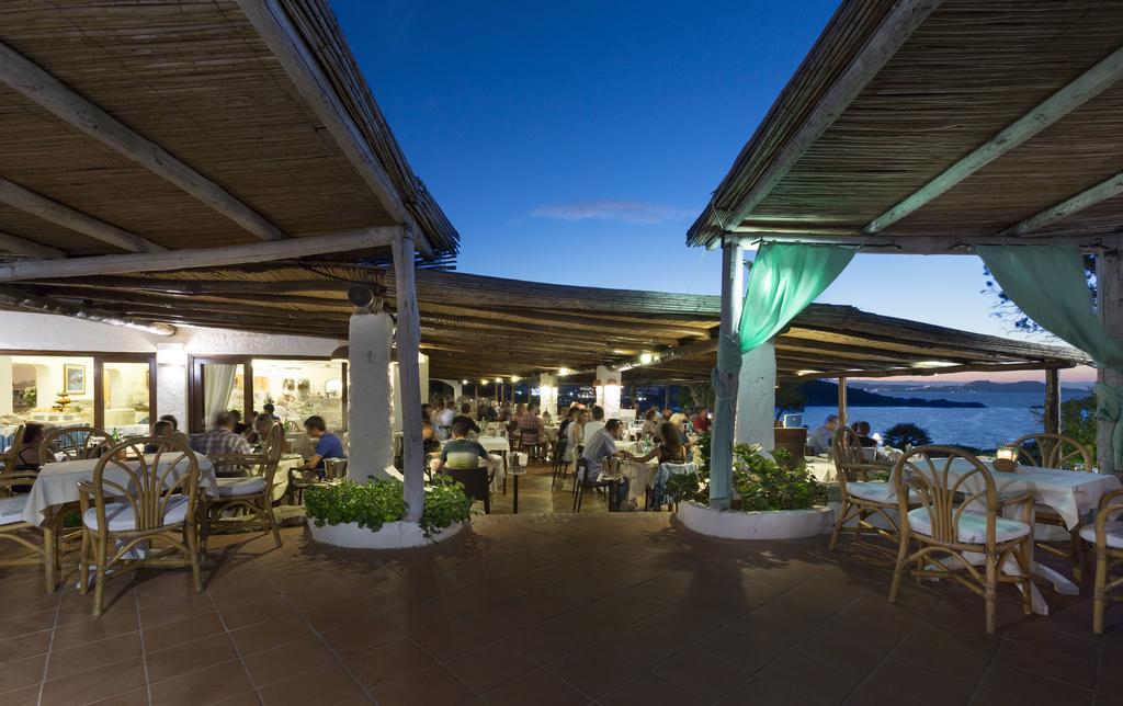 Hotel La Bisaccia Baja Sardinia Exterior photo